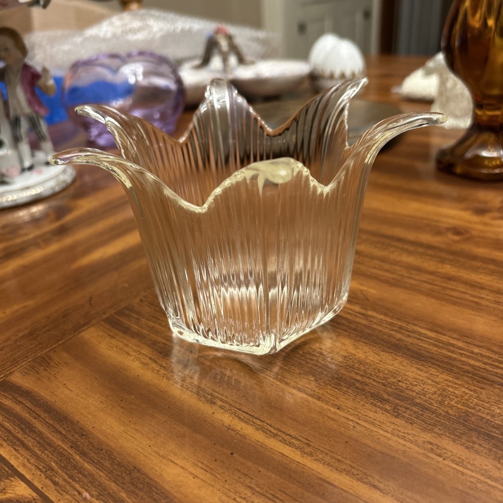 Ribbed Clear‎ Glass Lotus Flower Candle Holder Dip Bowl Candy Dish
